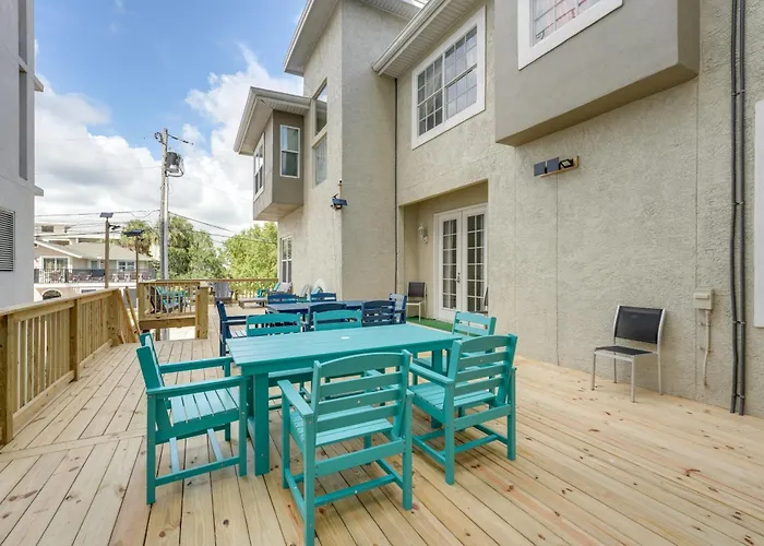 Coastal 'sea Side' Townhome - Walk To Beach! * Clearwater Beach